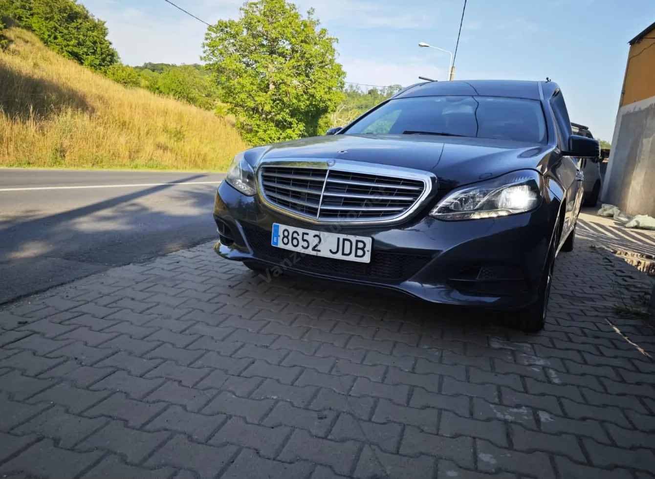 Mercedes-Benz E