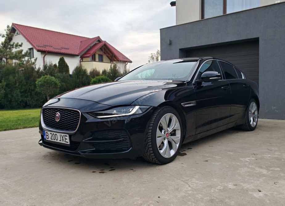 Jaguar XE