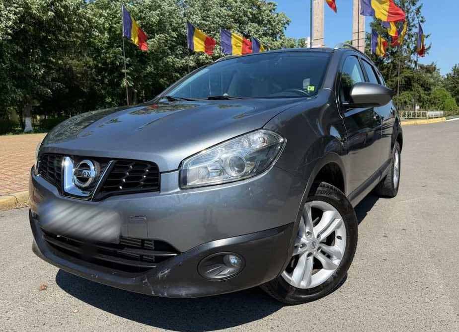 Nissan Qashqai+2