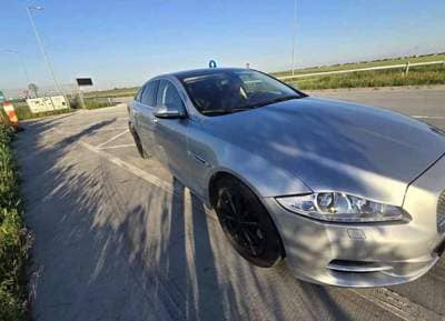 Jaguar XJ