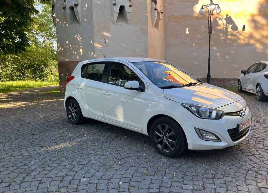 Hyundai i20