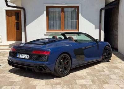 Audi R8