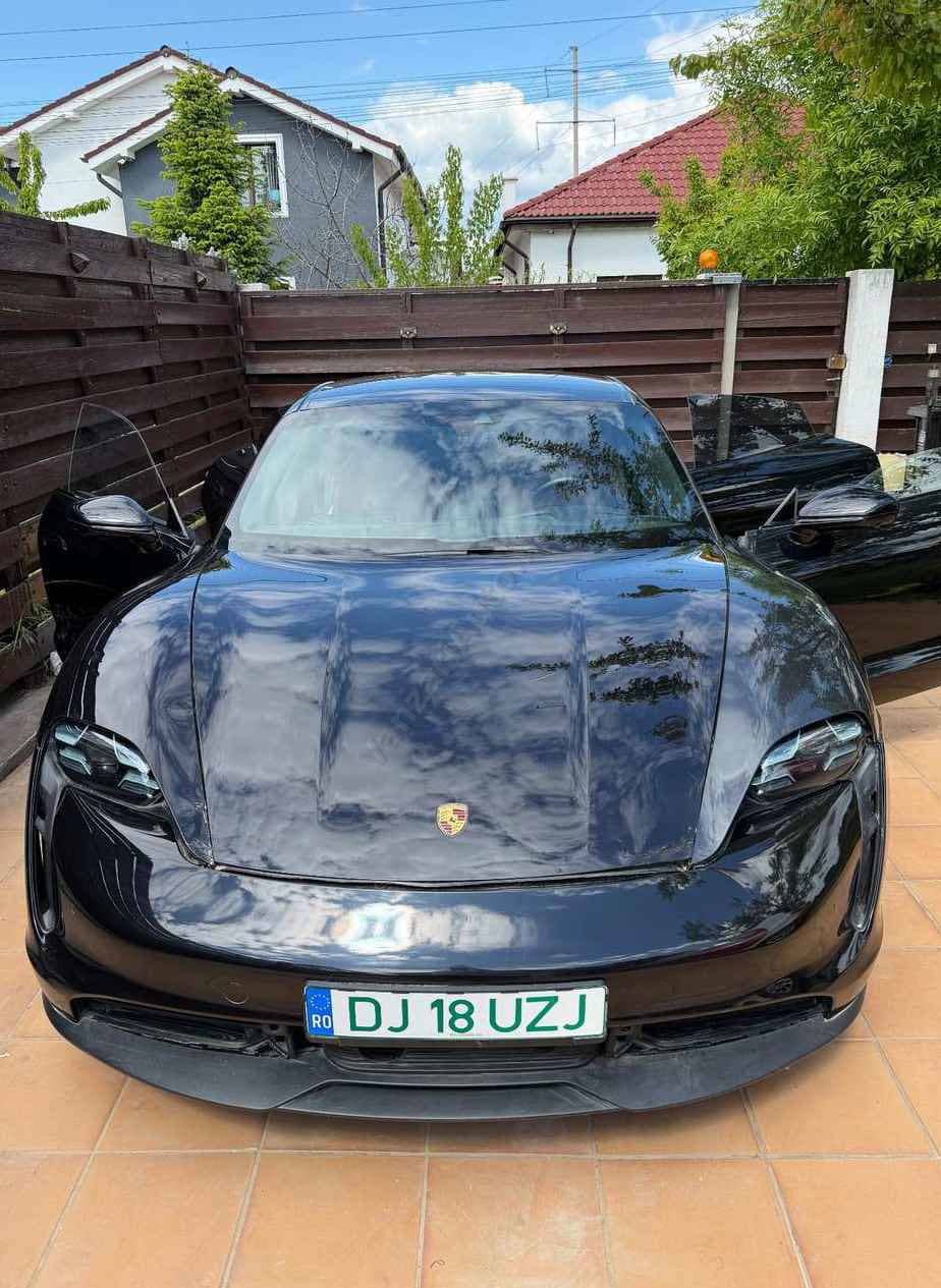 Porsche Taycan