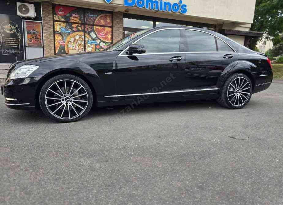 Mercedes-Benz S