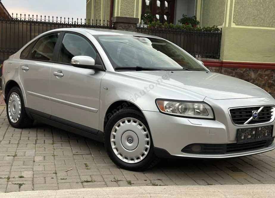 Volvo S40