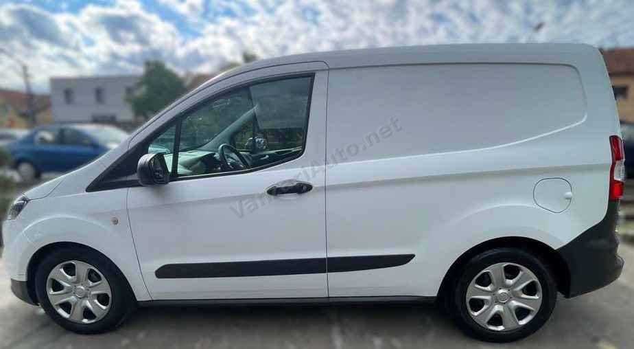 Ford Courier