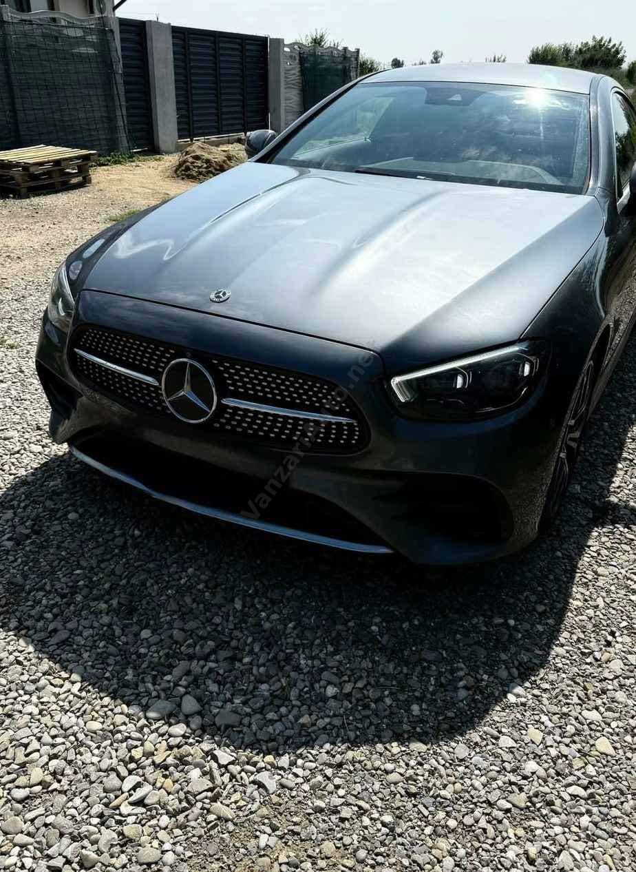 Mercedes-Benz E