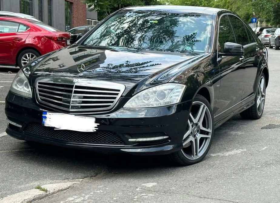 Mercedes-Benz S
