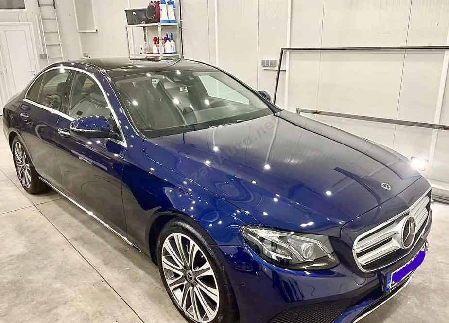 Mercedes-Benz E