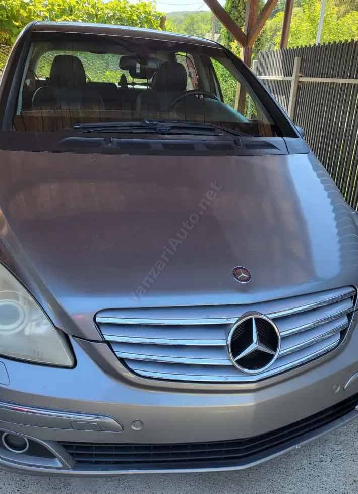 Mercedes-Benz B