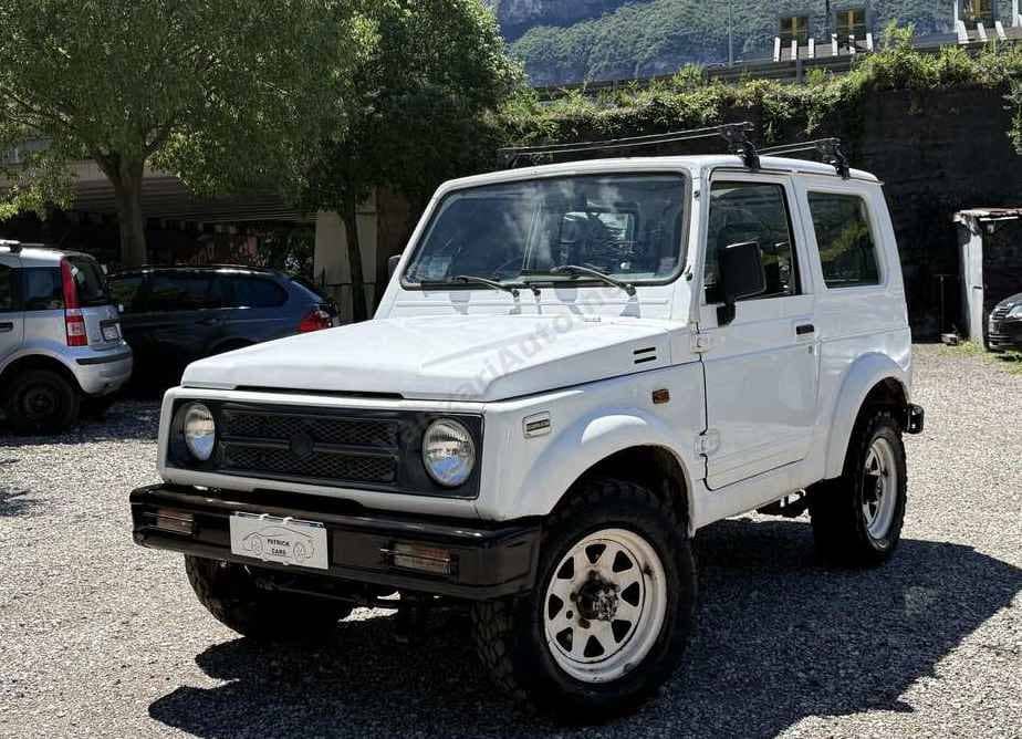 Suzuki Samurai