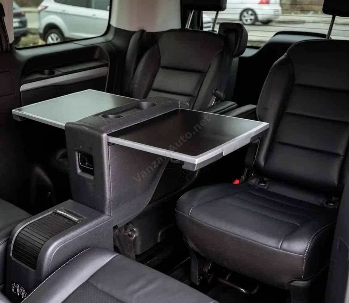 Peugeot Traveller
