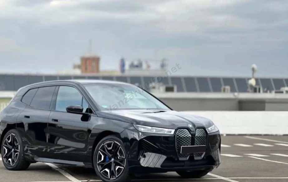 BMW iX