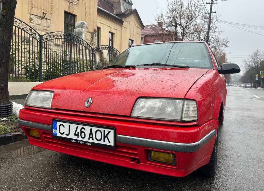 Renault 19