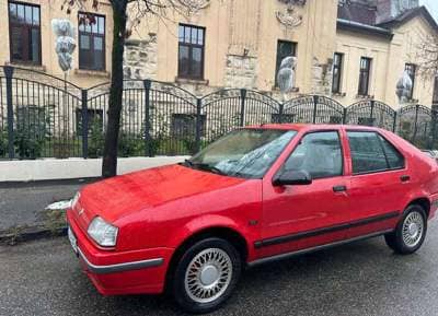 Renault 19