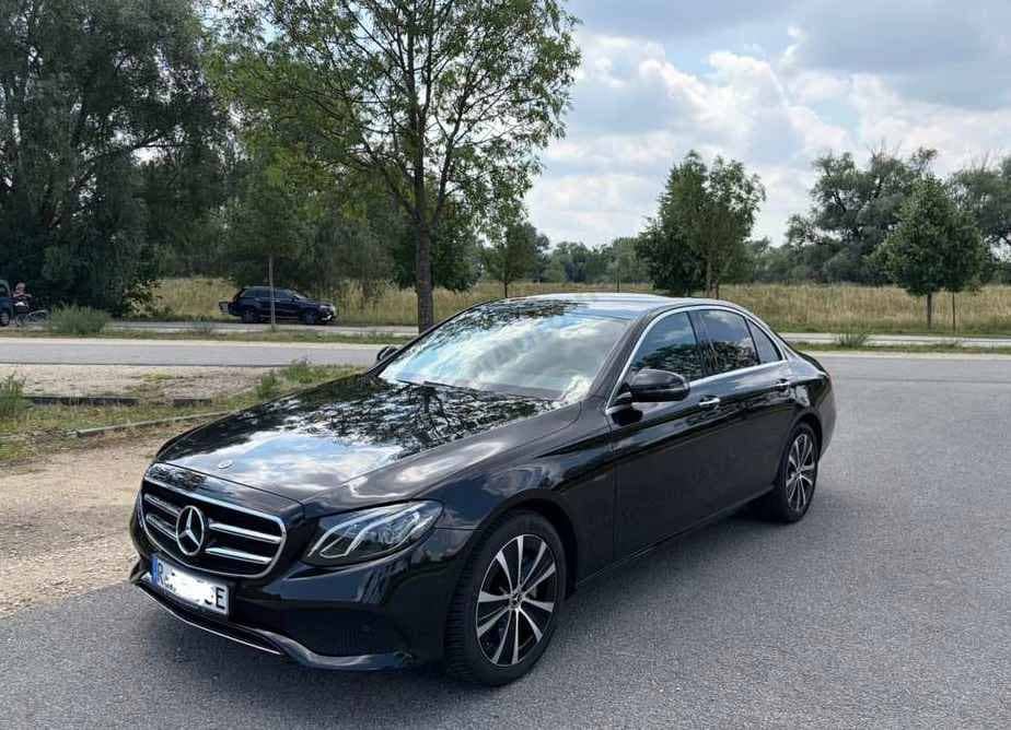 Mercedes-Benz E