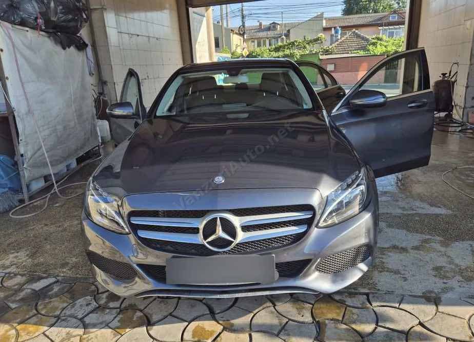Mercedes-Benz C