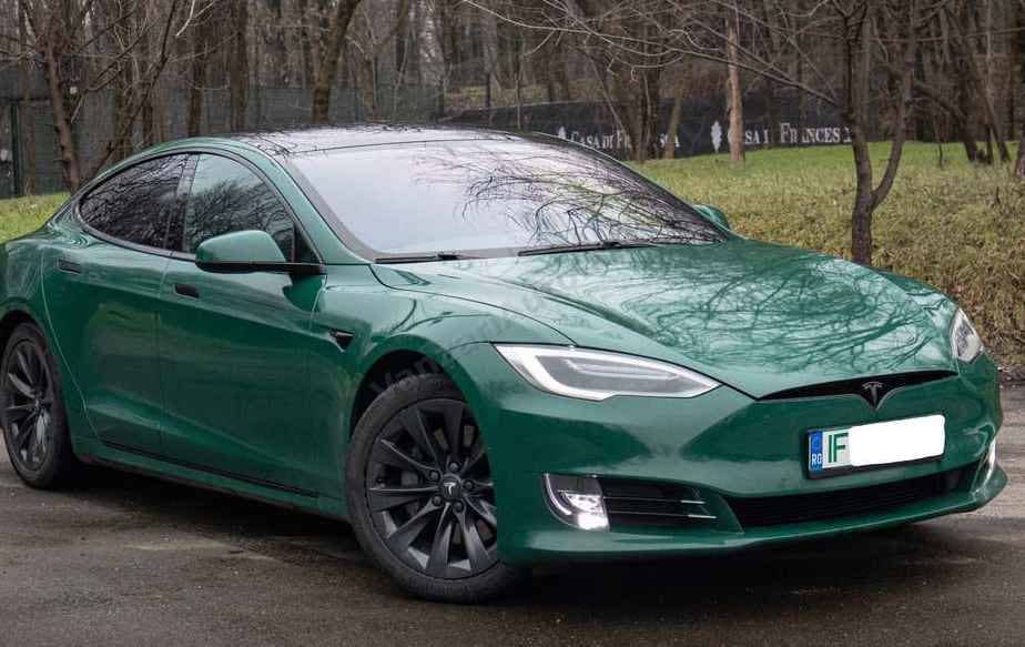 Tesla Model S