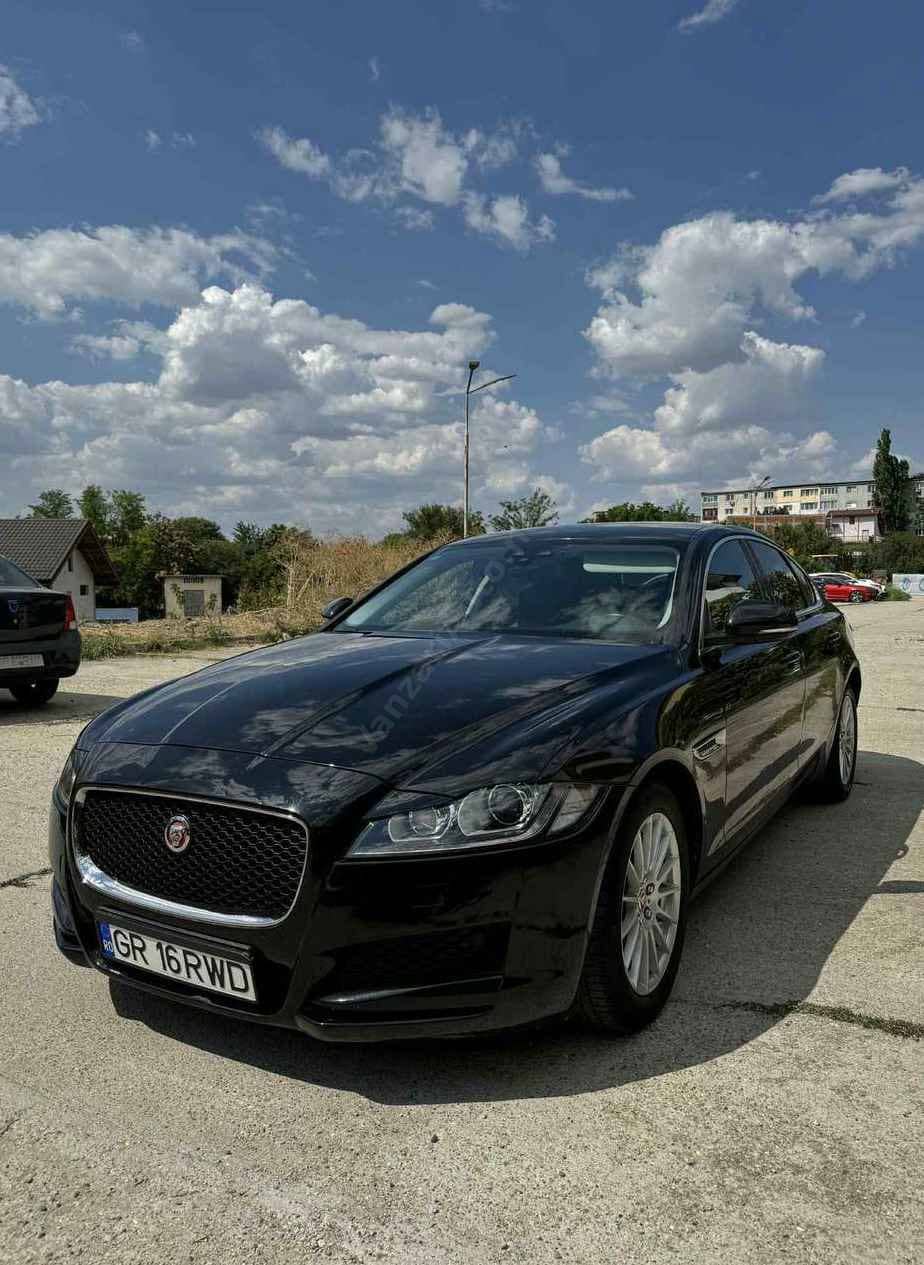 Jaguar XF