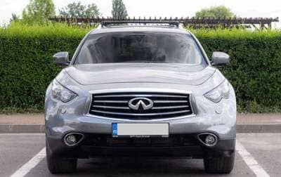 Infiniti Q70