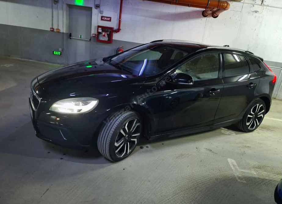 Volvo V40
