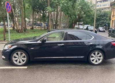 Lexus Seria LS