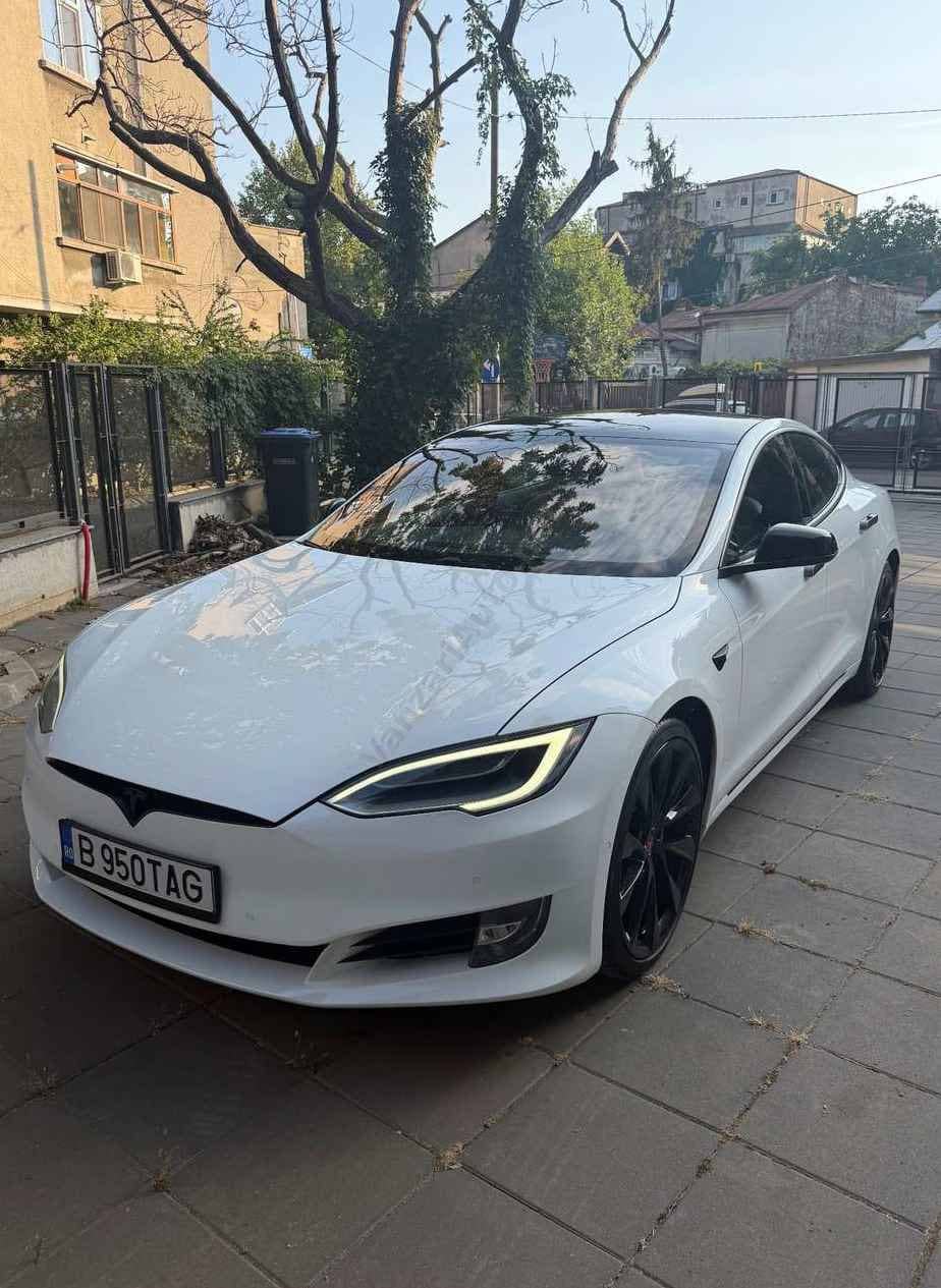 Tesla Model S