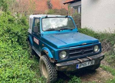 Suzuki Samurai