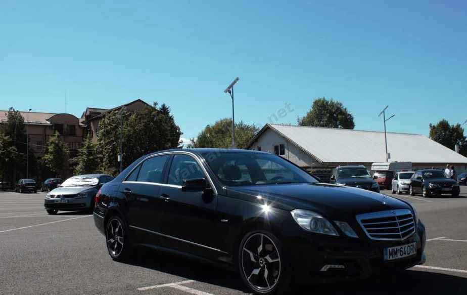 Mercedes-Benz E