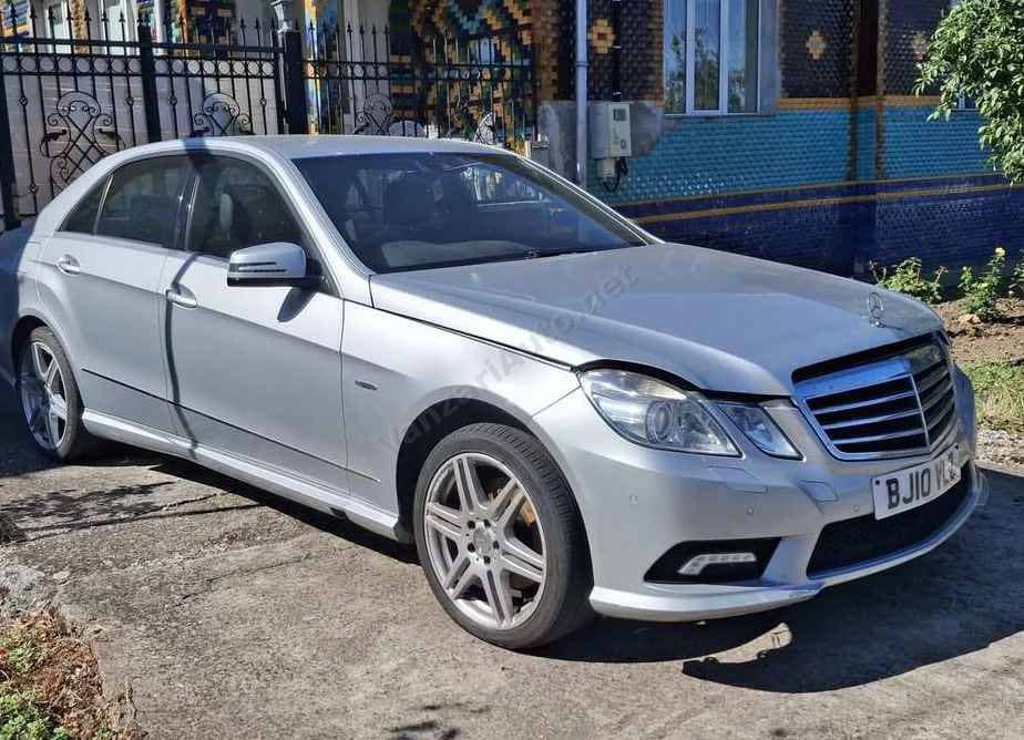 Mercedes-Benz E