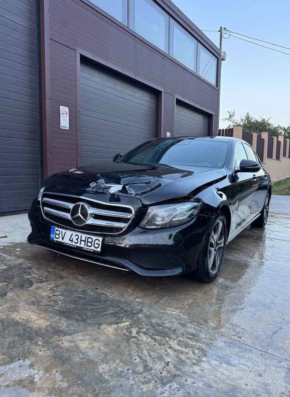 Mercedes-Benz E