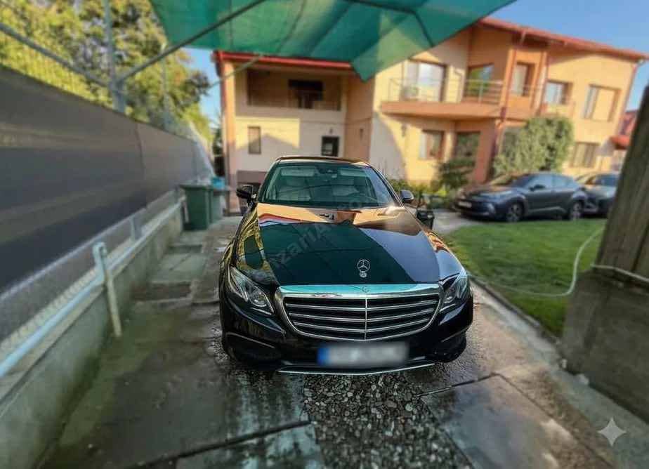 Mercedes-Benz E