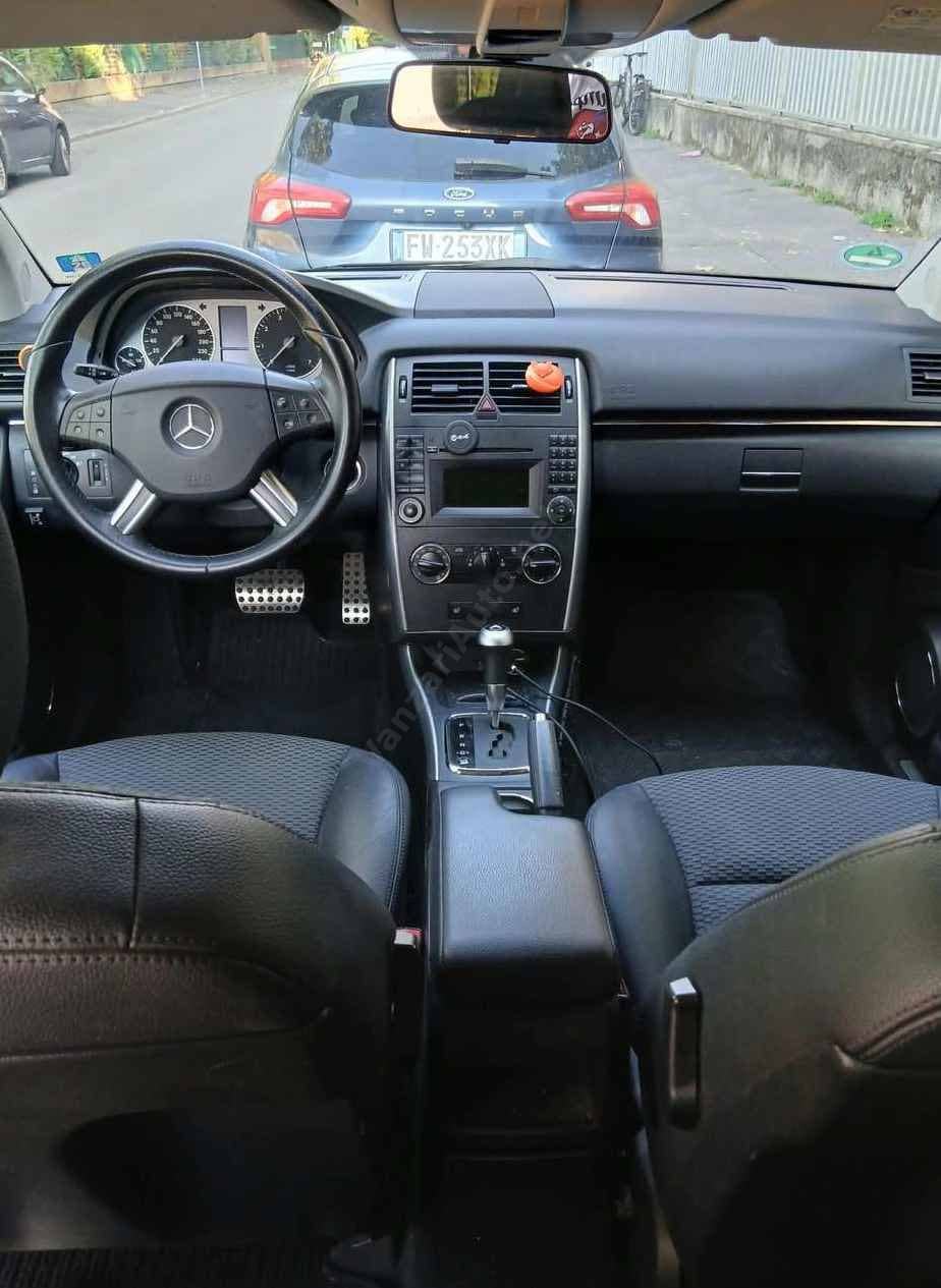Mercedes-Benz B