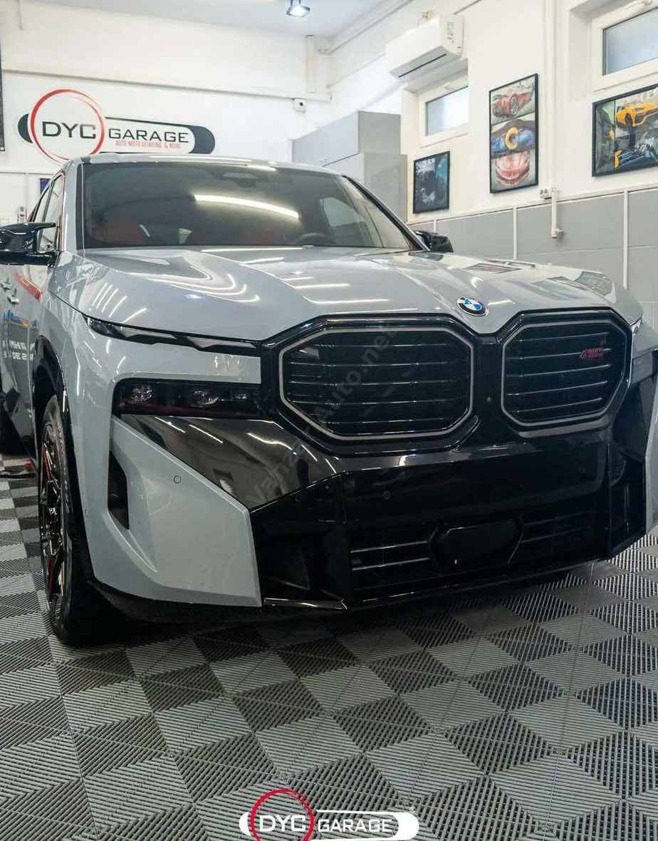 BMW XM