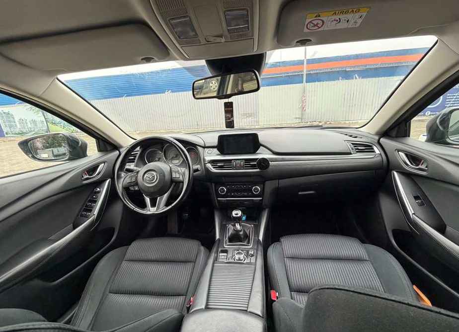 Mazda 6