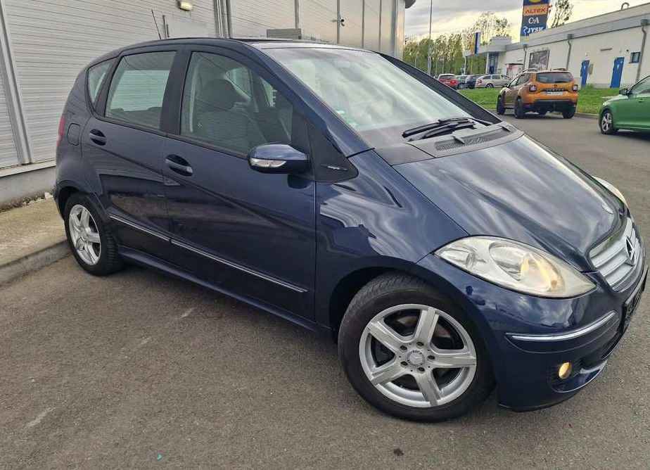 Mercedes-Benz A