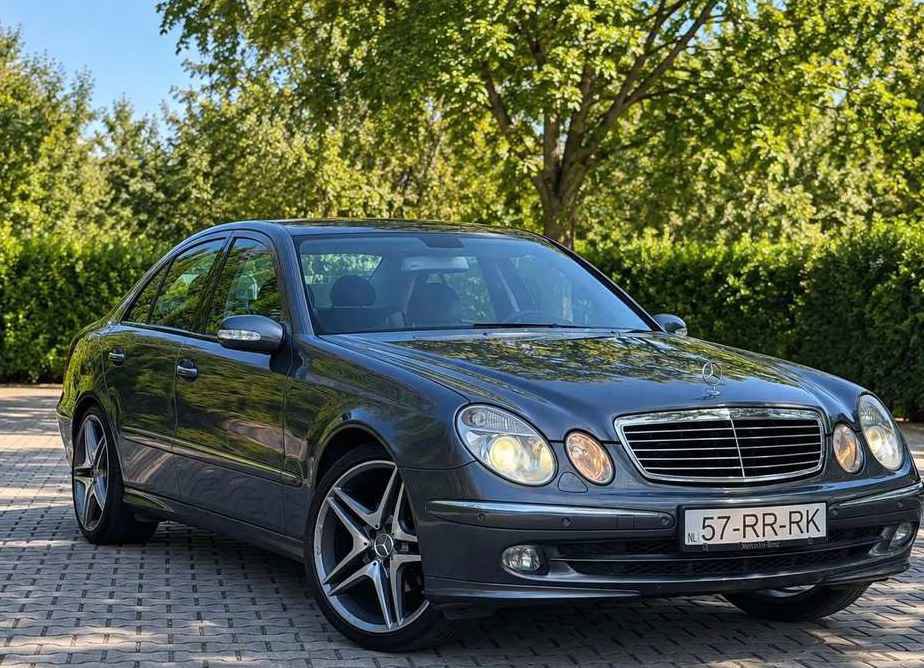 Mercedes-Benz E