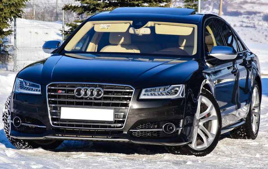 Audi S8