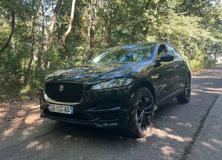 Jaguar F-Pace