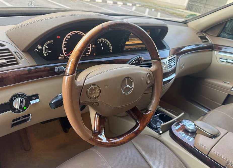 Mercedes-Benz S