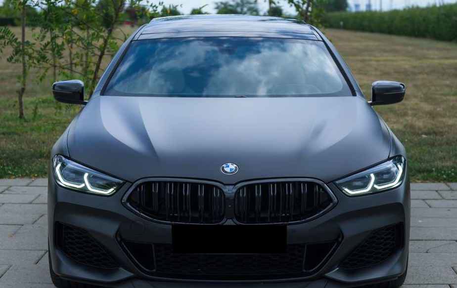 BMW M8