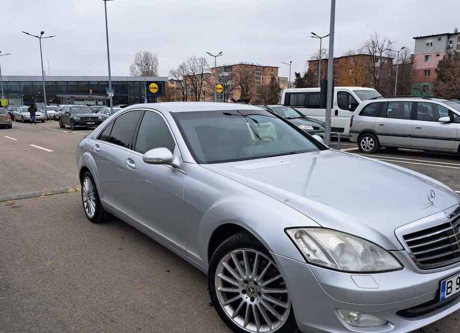 Mercedes-Benz S