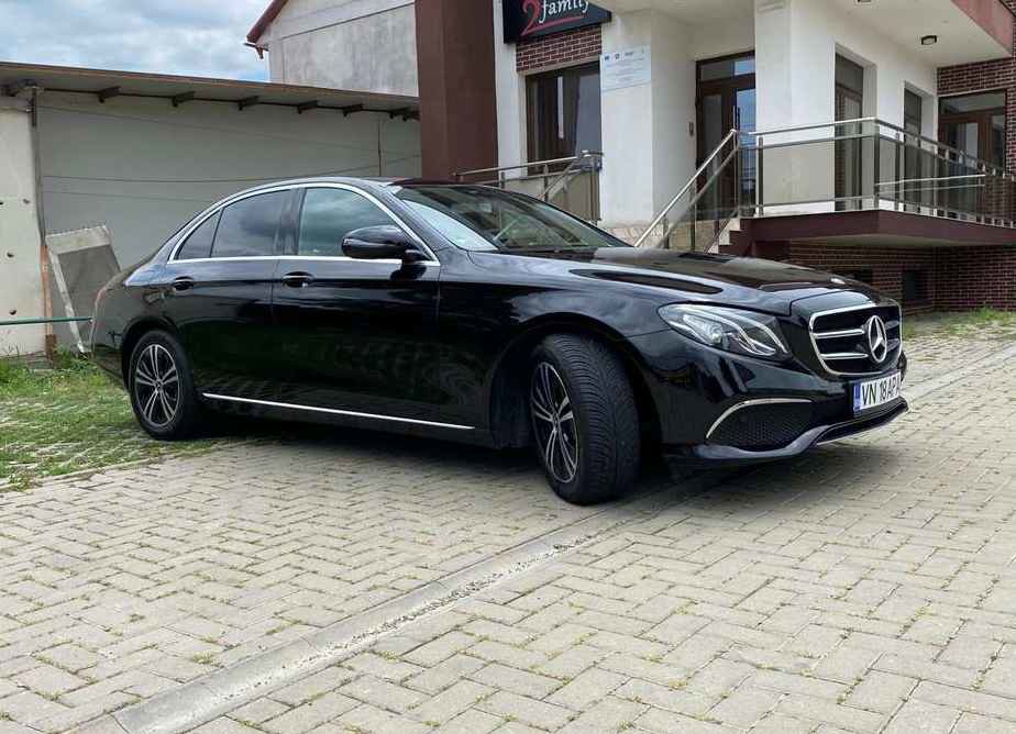 Mercedes-Benz E