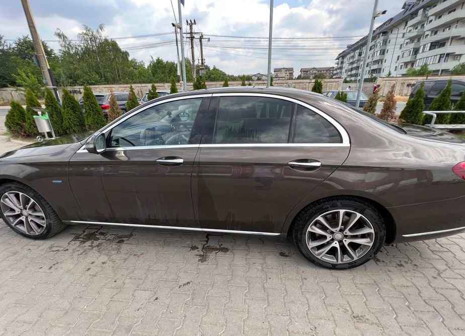 Mercedes-Benz E