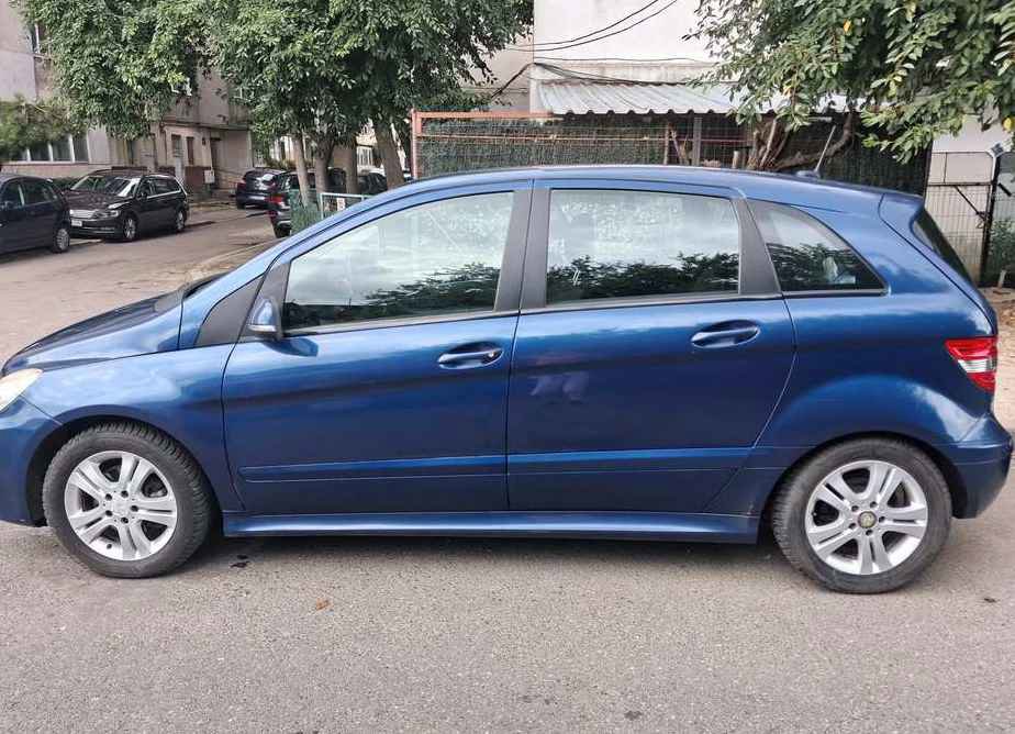 Mercedes-Benz B