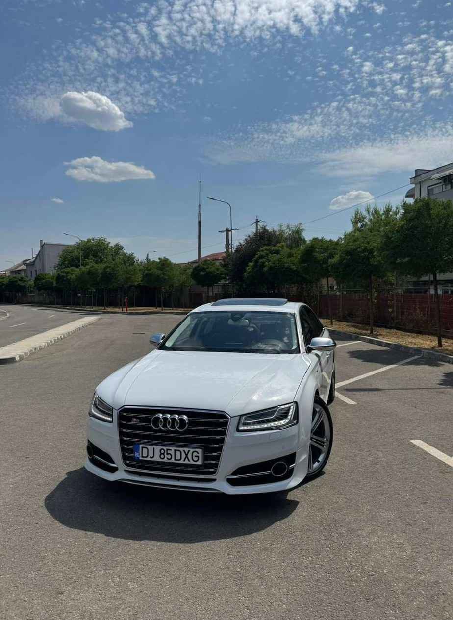 Audi S8