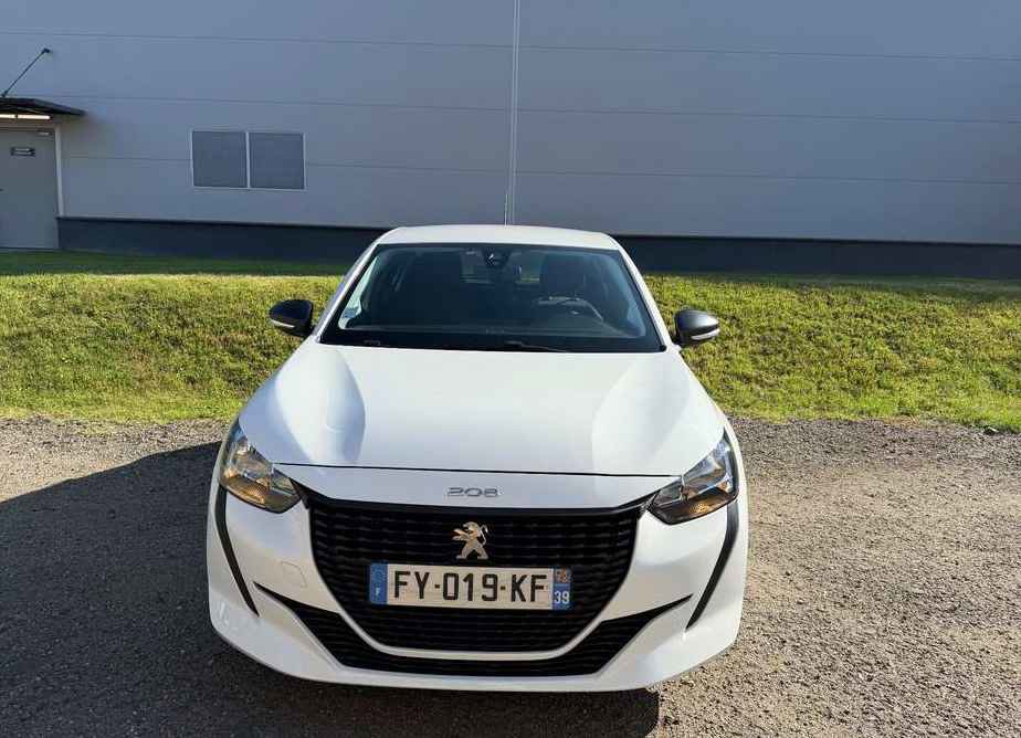 Peugeot 208