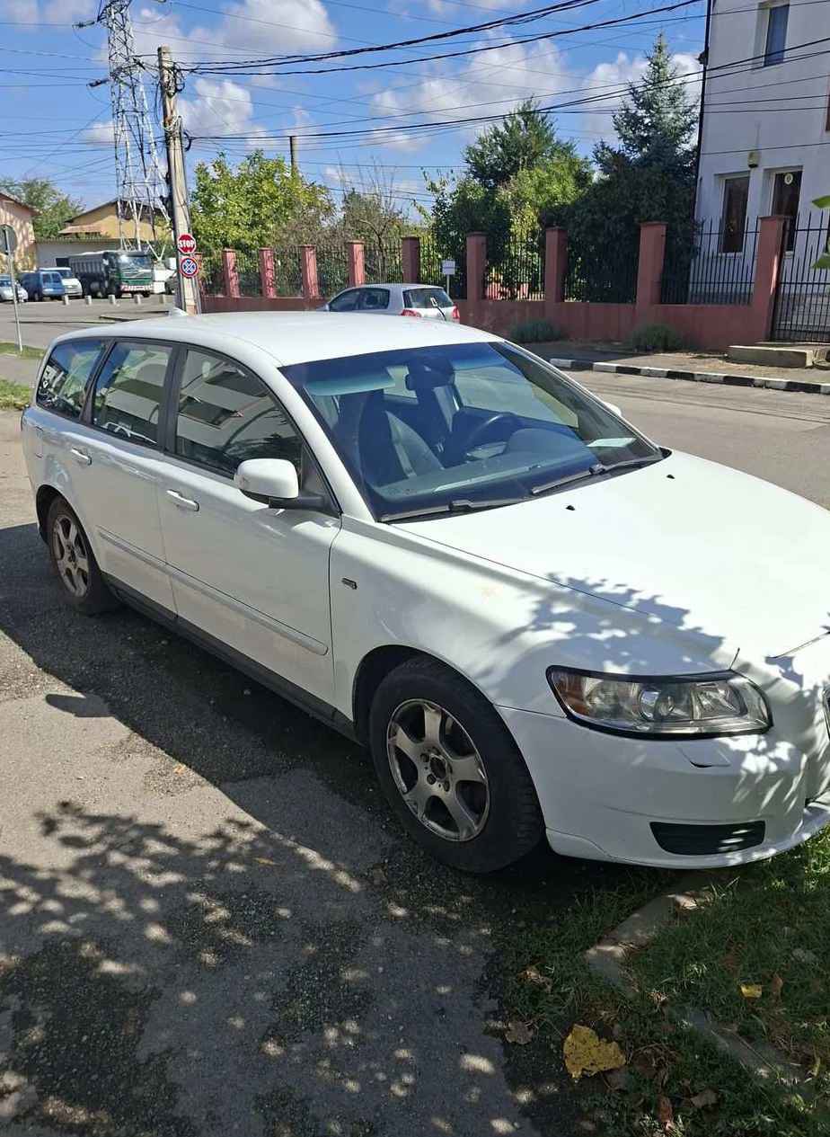 Volvo V50