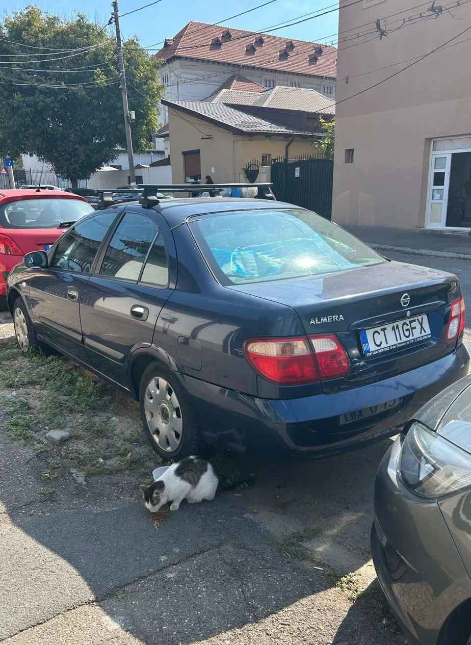 Nissan Almera