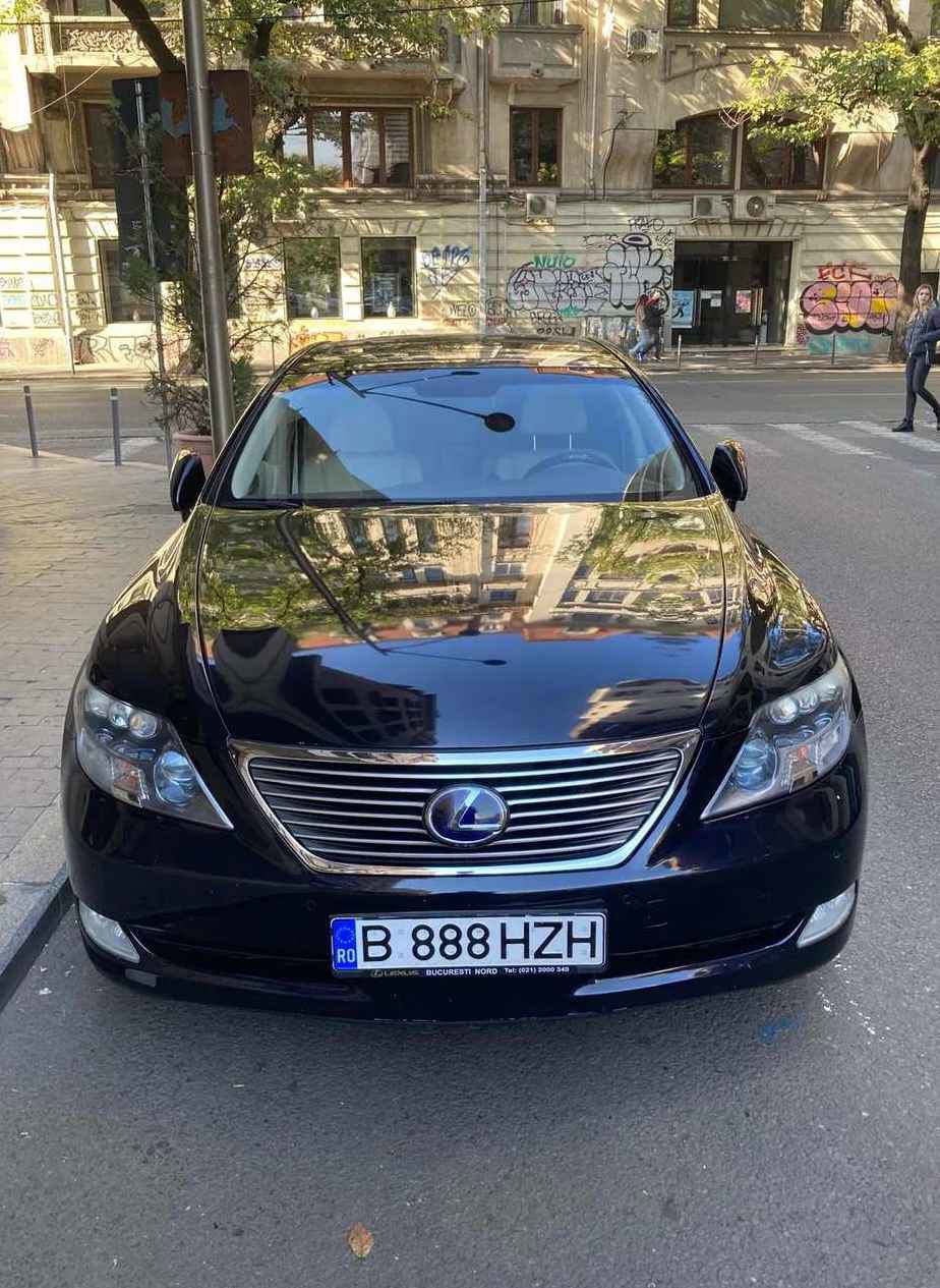 Lexus Seria LS